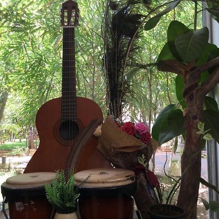 French Garden Resort Uppuveli Bagian luar foto