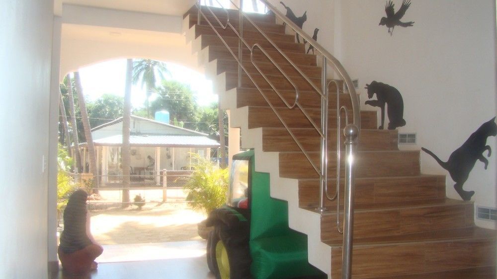 French Garden Resort Uppuveli Bagian luar foto