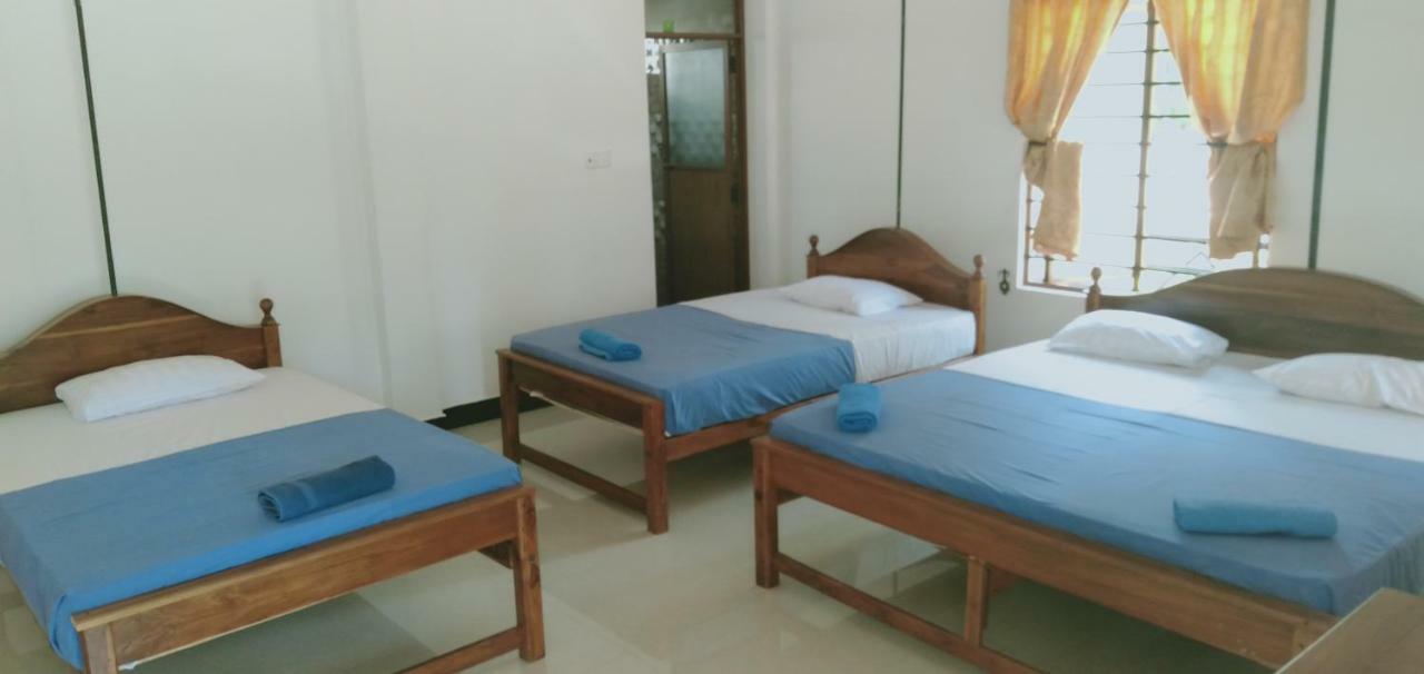 French Garden Resort Uppuveli Bagian luar foto